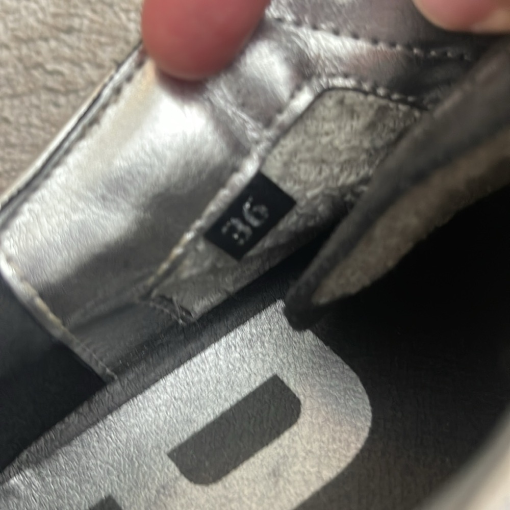 P448 John Calf Hair embellished low-top sneakers - Picture 12 of 12